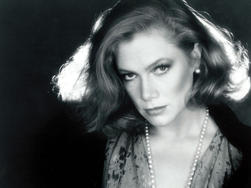 4. Kathleen Turner – Jessica Rabbit