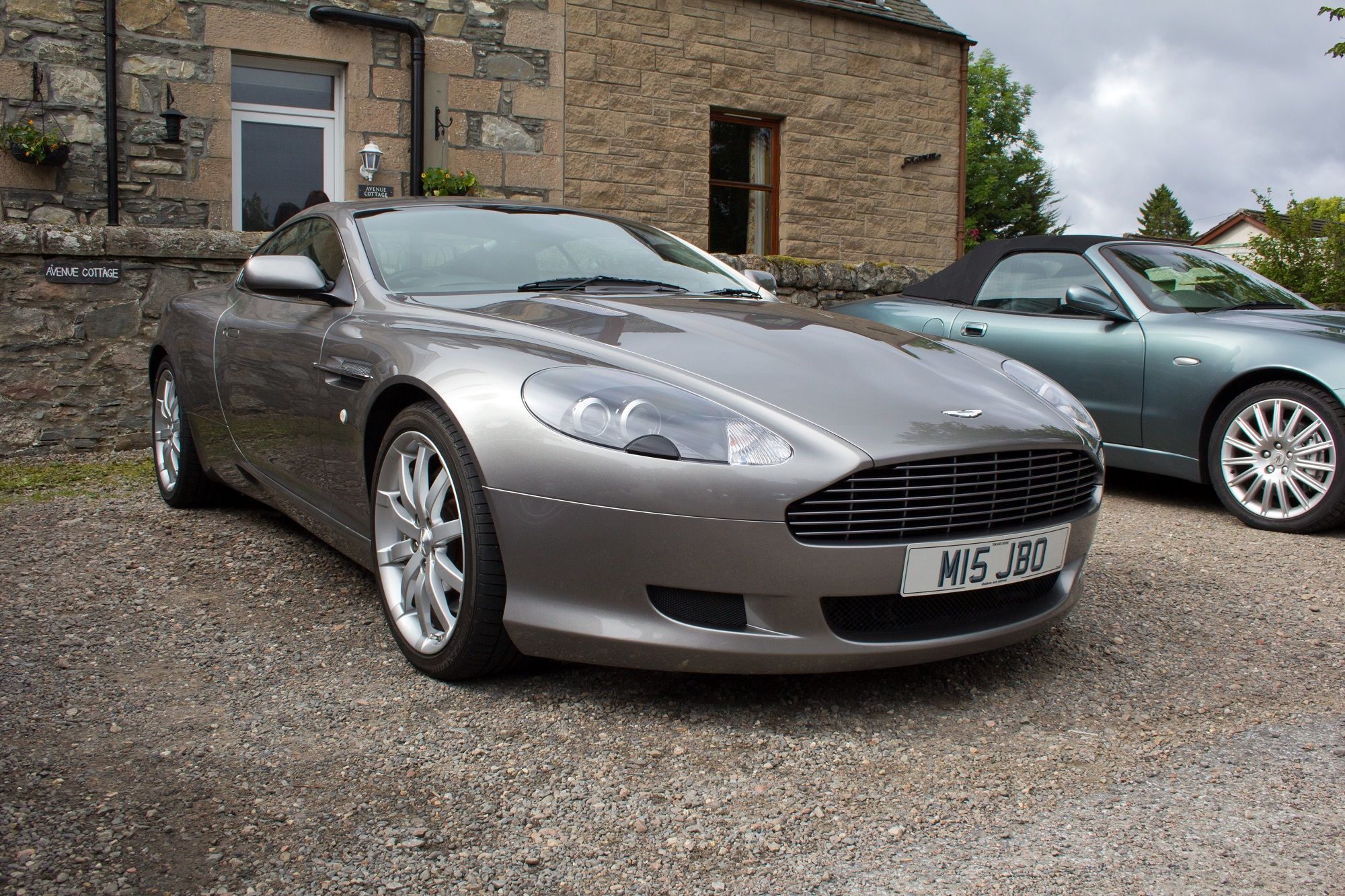 shutterstock_Aston Martin DB9 2013