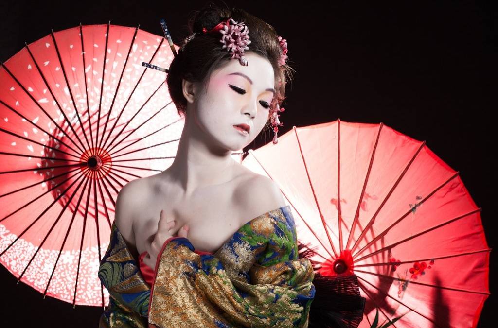 The Secrets Behind Geisha Entertainment
