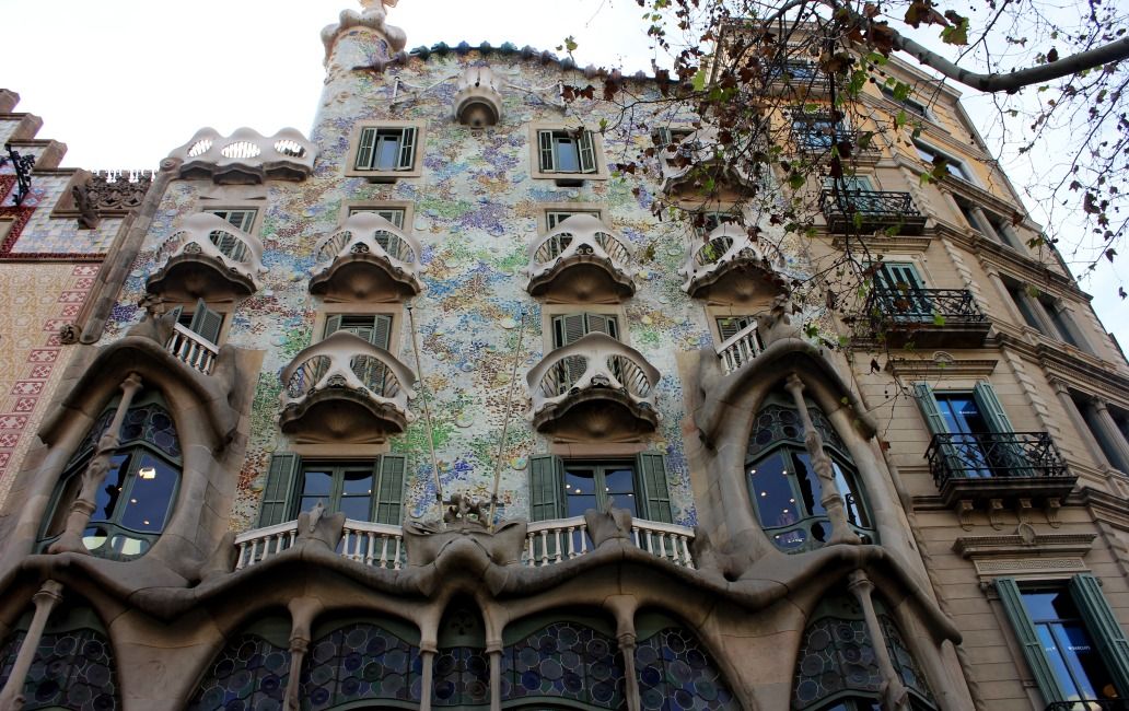 10 Of The Most Unusual Buildings In The World | TheRichest : The amazing photo capturing an beautiful view. The colors are striking and mix flawlessly. The layout looks wonderful, and the features are very defined.