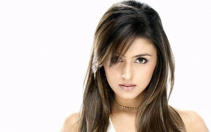 aarti-mann.jpg (740×462)