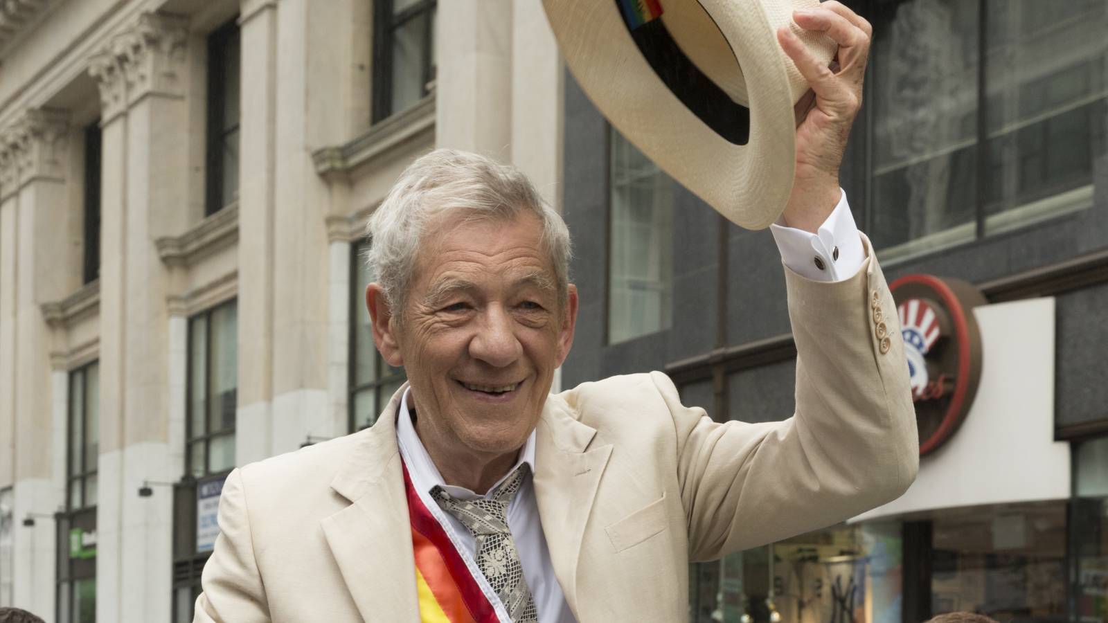 Here's How Ian McKellen Earns And Spends His $60 Million Fortune, image size:1600x900