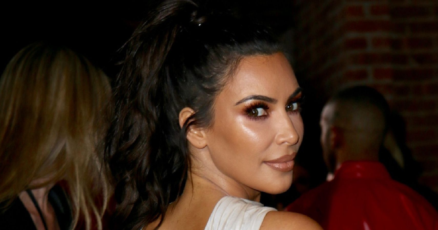 Kim Kardashian Wears 22-Carat Ring To Trial In Bold Display of Wealth