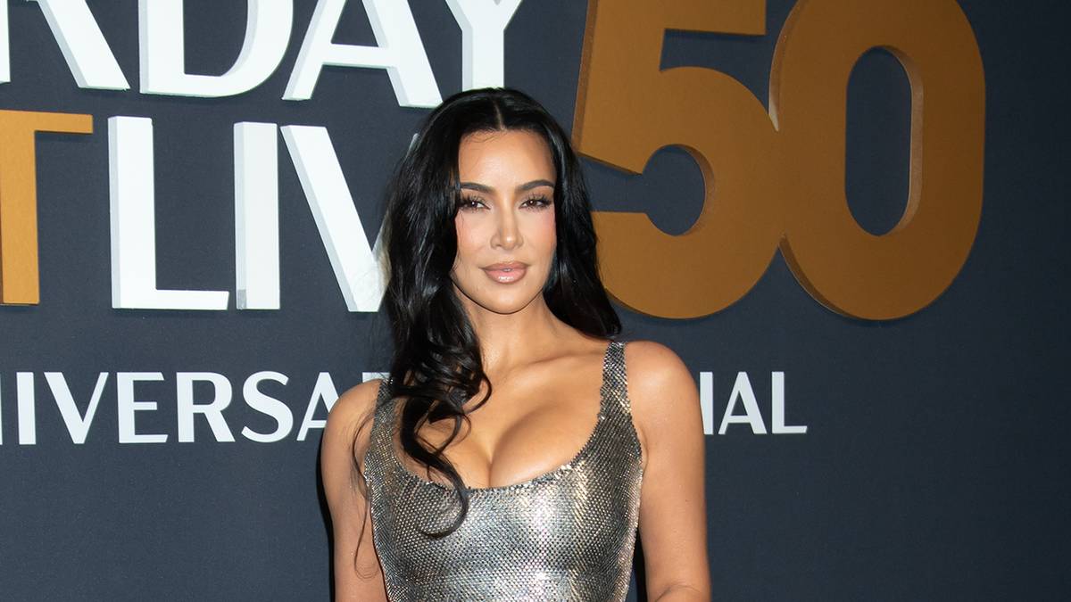 Kim Kardashian Surprised Kourtney With Six-Figure Childhood Gift