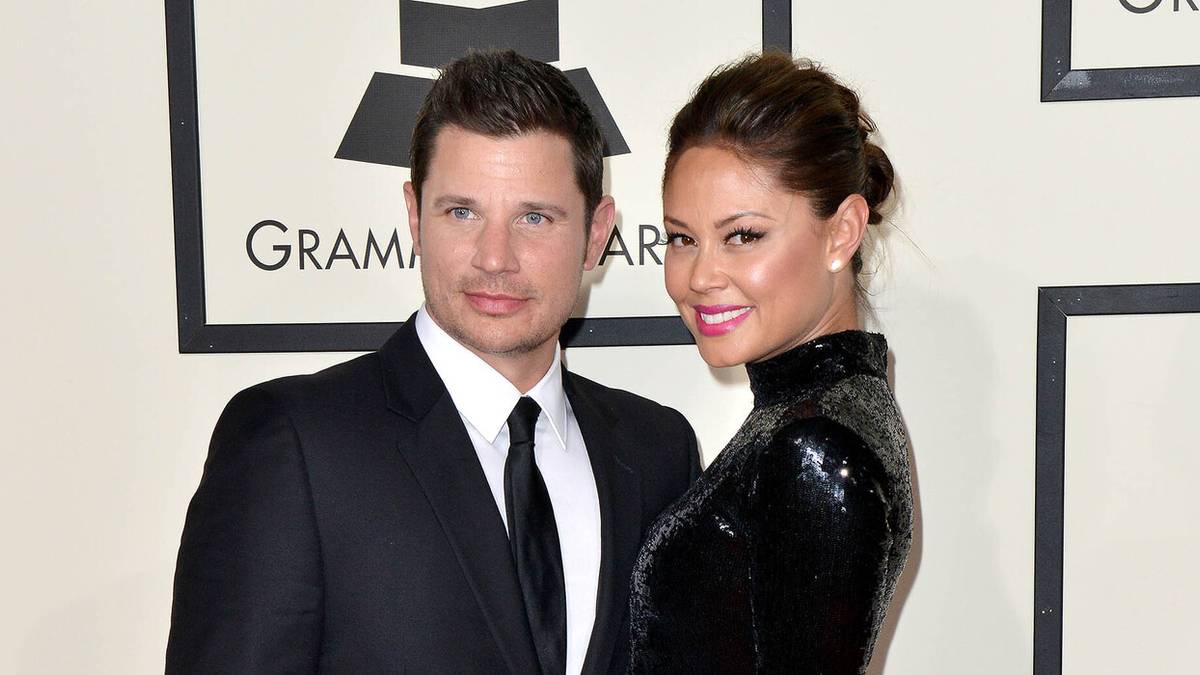 Nick And Vanessa Lachey List Los Angeles Farmhouse For $7.5 Million