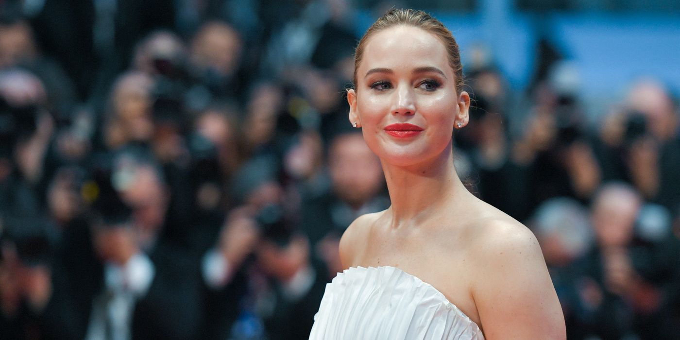 Jennifer Lawrence Hands Over Beverly Hills Home For $11 Million