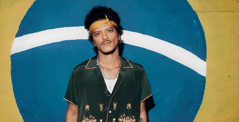 Bruno Mars Posing With Brazilian Flag