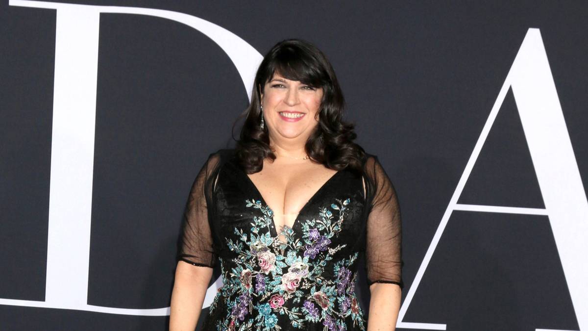 E.L. James Offers Up Her Glassy Los Angeles Sanctuary For $7.25 Million