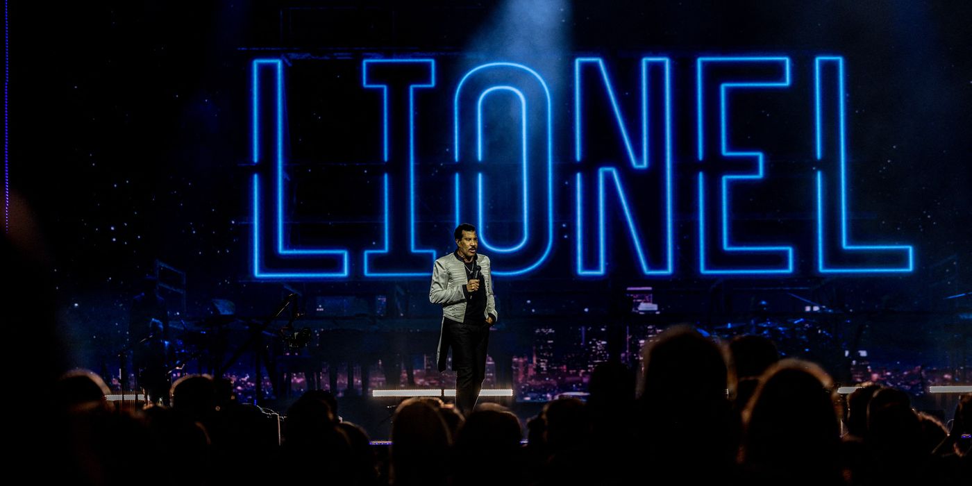 Lionel Richie Rushed To Hospital After Feeling Dizzy During Concert
