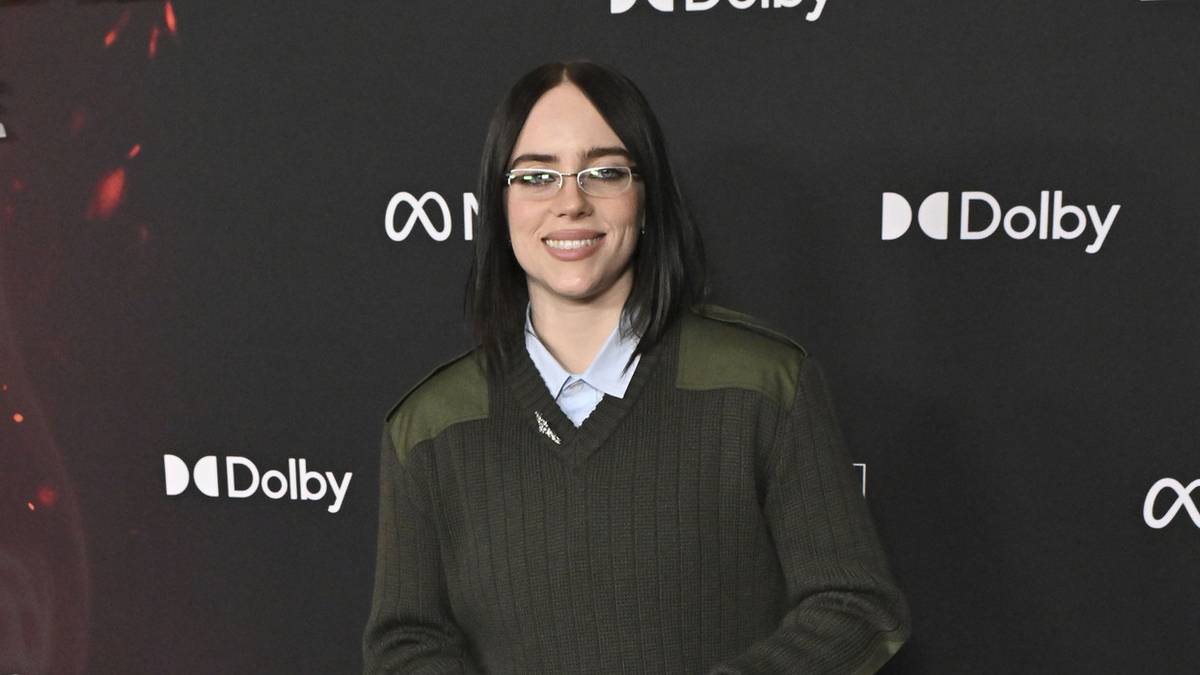 Billie Eilish Debuts A Bold Hair Transformation And Fans Think They Know Why