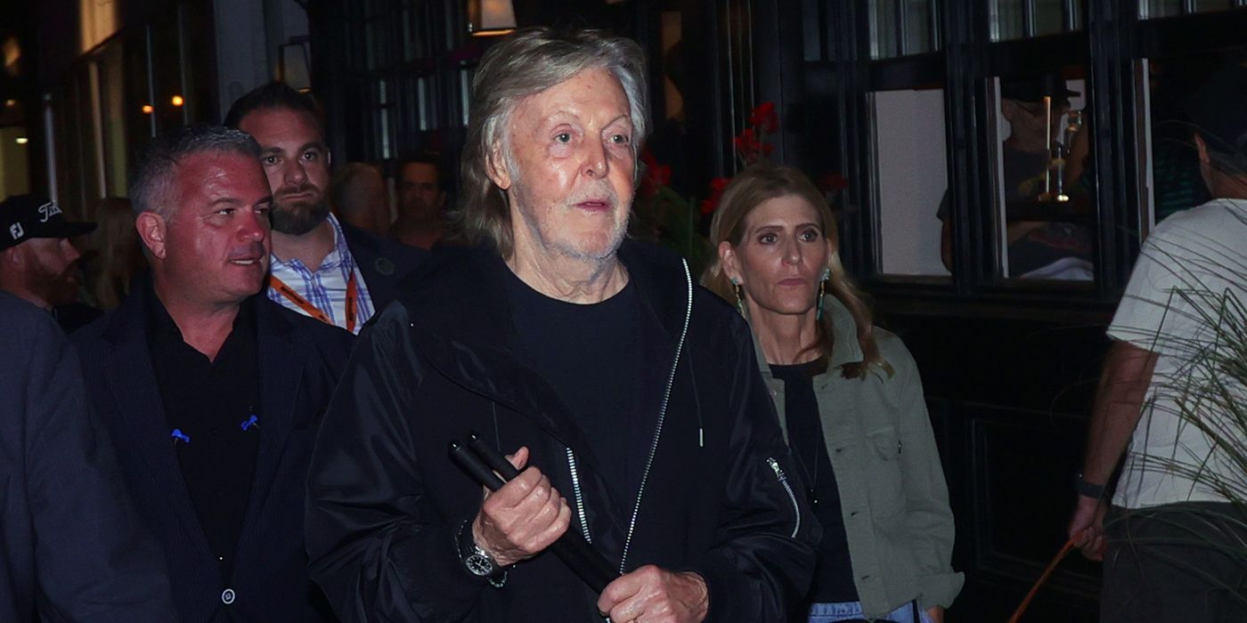 Paul McCartney Declares His Love For John Lennon While Calling Him A Complete Idiot